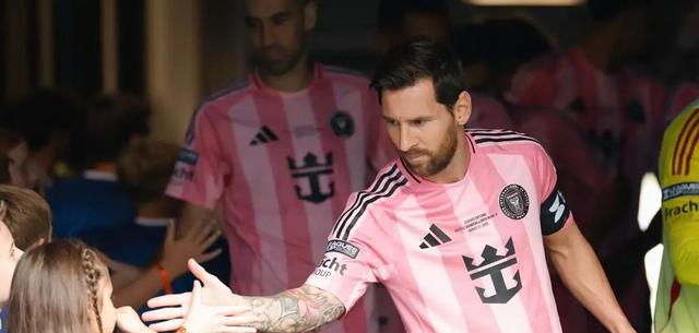 路易斯, 皮科, 会适应 路易斯, 皮科, 会适应