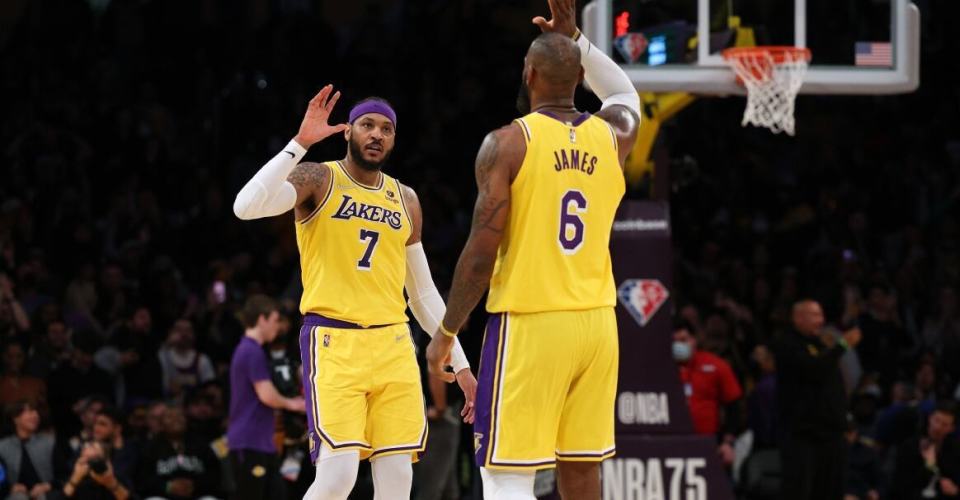 詹姆斯理应, 且未对 詹姆斯理应, 且未对